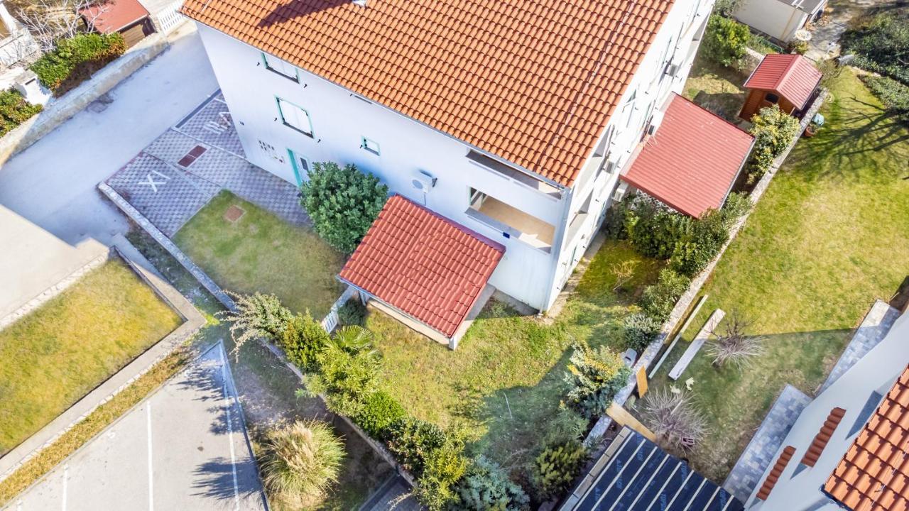 Apartments Ljubica Garden Башка Экстерьер фото
